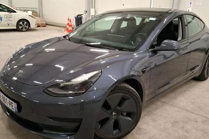Tesla Model 3 68.757 km 24.224 &euro; Amberg 92224