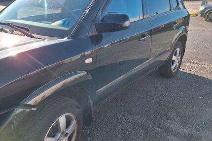 Hyundai TUCSON 190.000 km 1.950 &euro; Recklinghausen 45661