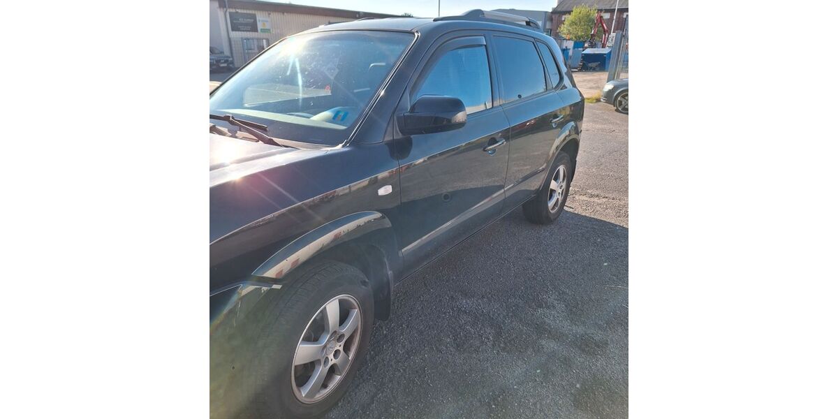 Hyundai TUCSON 190.000 km 1.950 &euro; Recklinghausen 45661