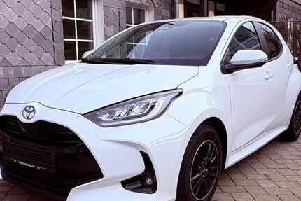 Toyota Yaris 4.300 km 19.990 &euro; Olpe 57462