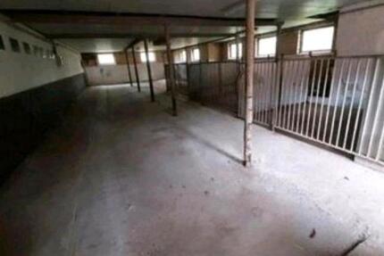 Halle Lager Scheune Unterstand Garage Unterstellmöglichleit zimmer