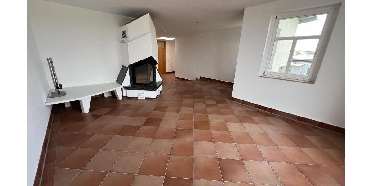 Dachterrasse, Kamin und Fußbodenheizung! Außergewöhnliche 4 Zimmer Wohnung in ruhiger Innenstadtlage! - Etagenwohnung Gera Ostviertel | Angebot:26845300