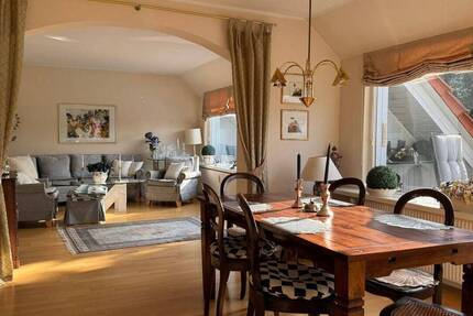 *Gemütliche 3,5-Zi-DG-Wohnung mit 2 Balkonen & 2 Bädern im Zentrum von Osterode* 3 zimmer