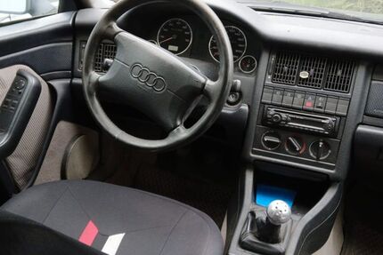 Audi 80 300.000 km 2.000 &euro; Zimmern unter der Burg 72369