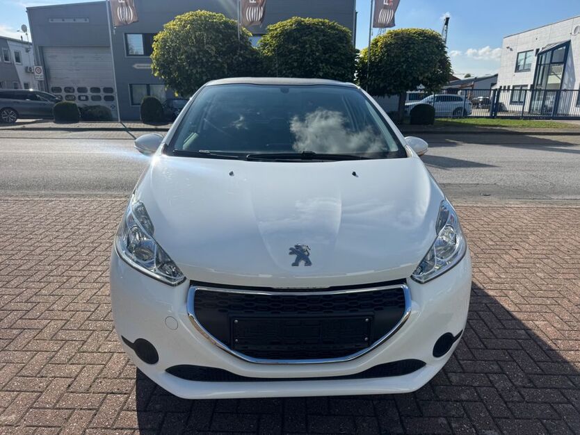 Peugeot 208 96.000 km 5.550 € Hünxe 46569