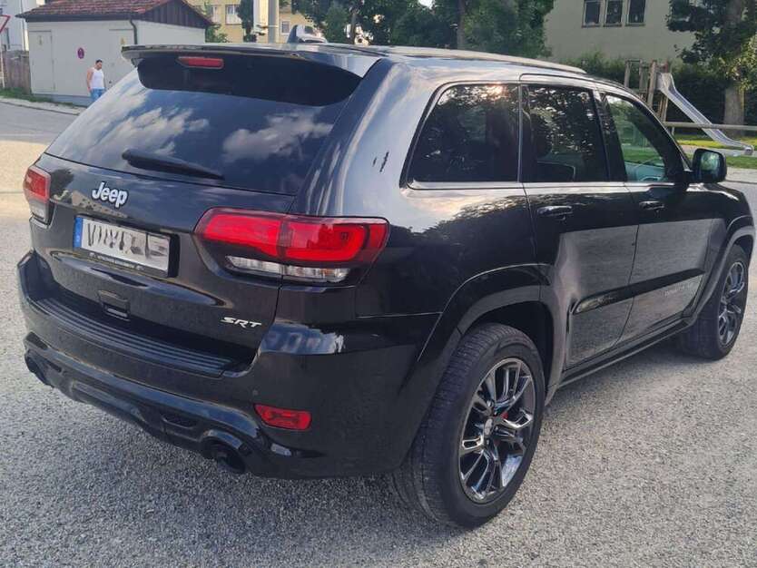 Grand Cherokee