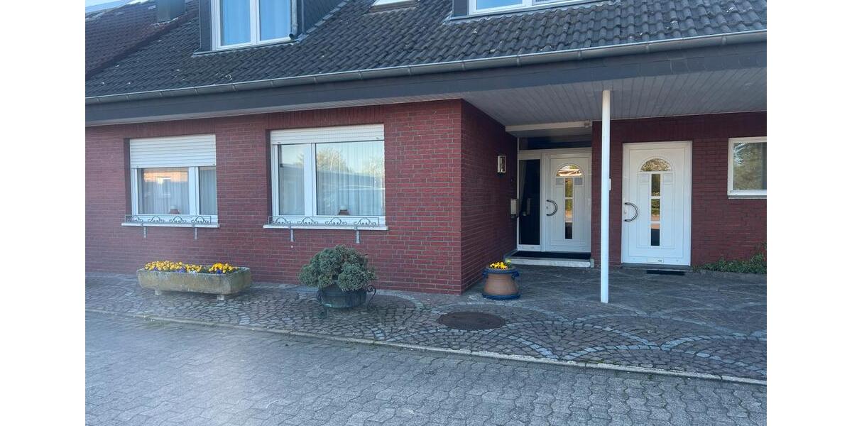 Erdgeschoßwohnung Warendorf - 5 Zimmer, 115 m&sup2;, 1.250&euro; | Angebot:26316411