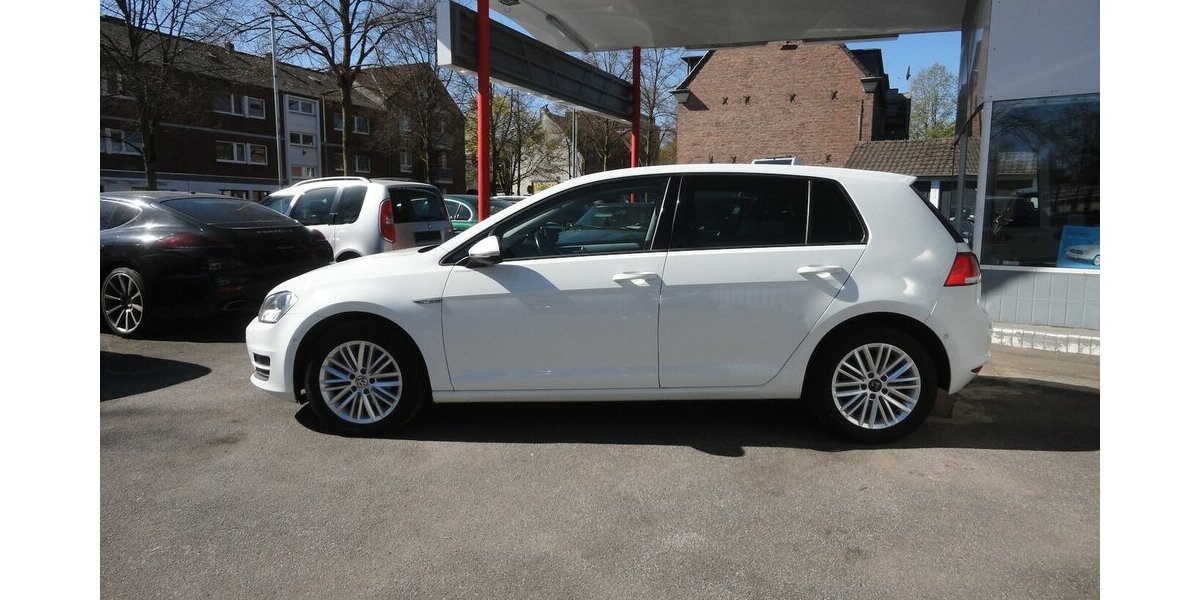 VW Golf Cup 1,4 DGS, Klimatr.SHZ.PDC V+H / HU neu 147.000 km 9.999 &euro; Neuss 41462