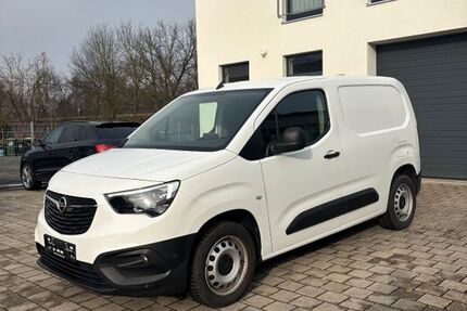 Opel Combo 82.000 km 11.750 &euro; Reichertshofen 85084
