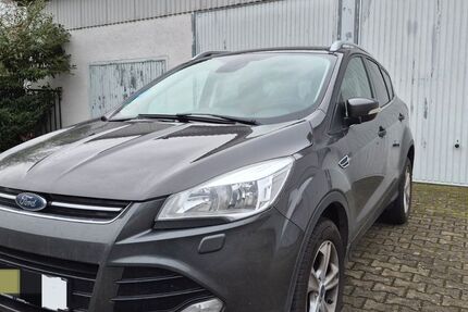 Ford Kuga 163.000 km 8.000 &euro; Pfungstadt 64319