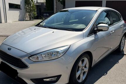 Ford Focus 65.000 km 9.999 &euro; Hohenlinden bei München 85664