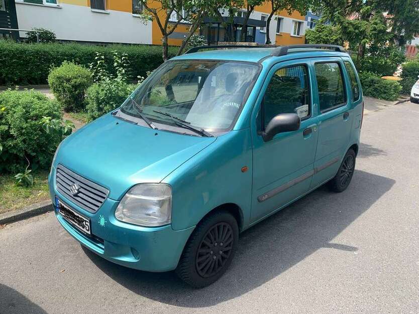Wagon R+
