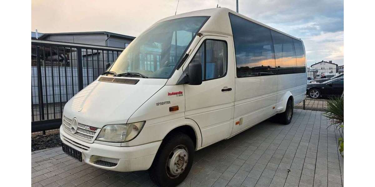 Mercedes-Benz Sprinter 136.000 km 18.800 € Holzgerlingen 71088