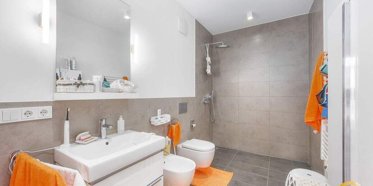 Etagenwohnung Regensburg Westenviertel - 4 Zimmer, 104 m&sup2;, 430.000&euro; | Angebot:25820777