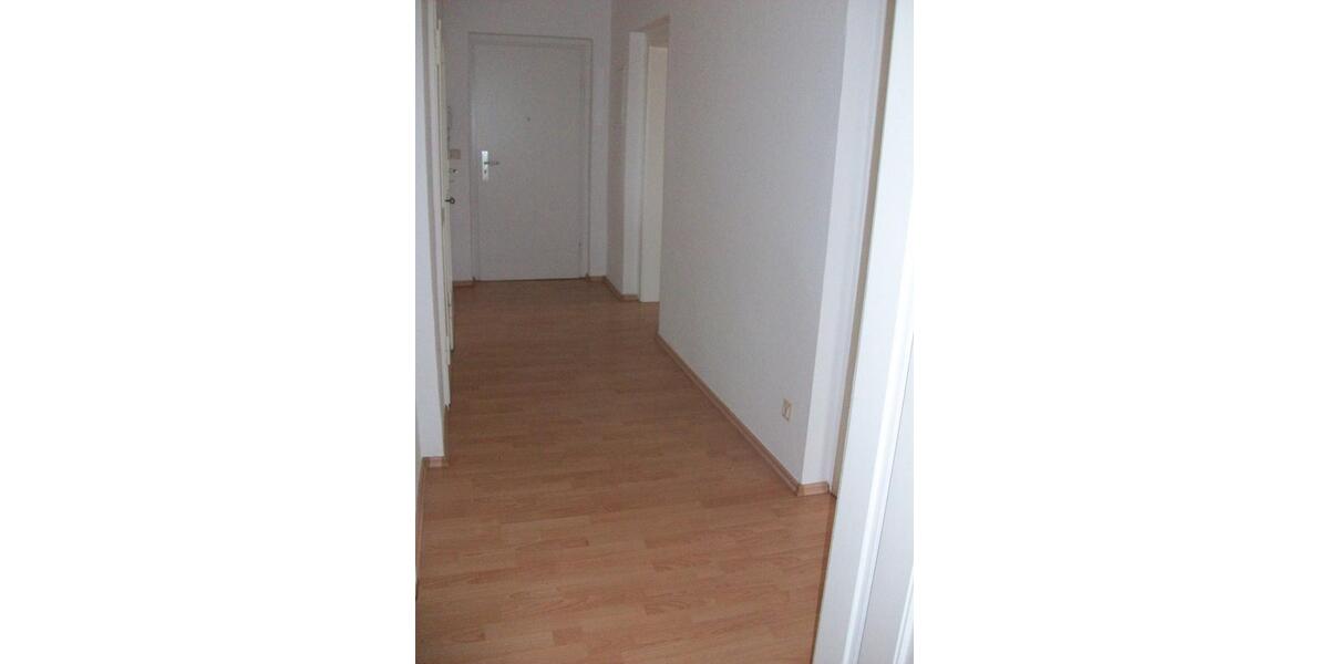 Etagenwohnung Riesa - 4 Zimmer, 77 m&sup2;, 78.540&euro; | Angebot:26926895