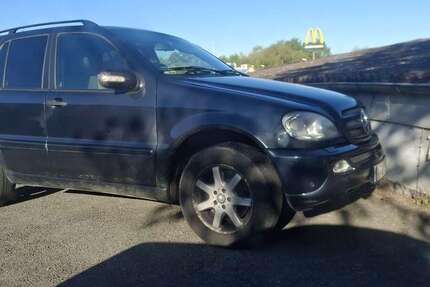 Mercedes-Benz ML 320 320.000 km 2.500 &euro; Bad Pyrmont 31812