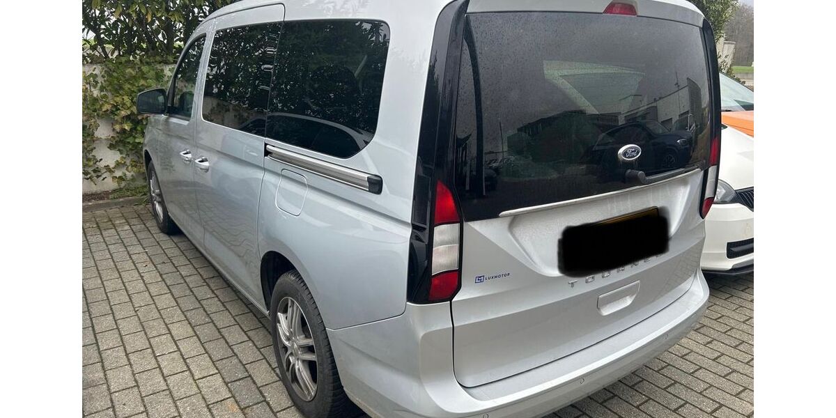 Ford Grand Tourneo 36.000 km 28.990 &euro; Merzig 66663