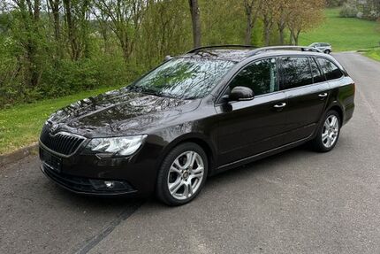 Skoda Superb 196.000 km 8.400 &euro; Bad Hersfeld 36251