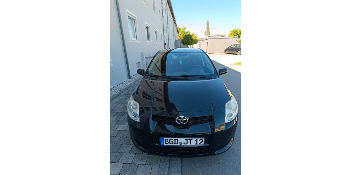 Toyota Auris 265.000 km 2.500 &euro; Ainring 83404