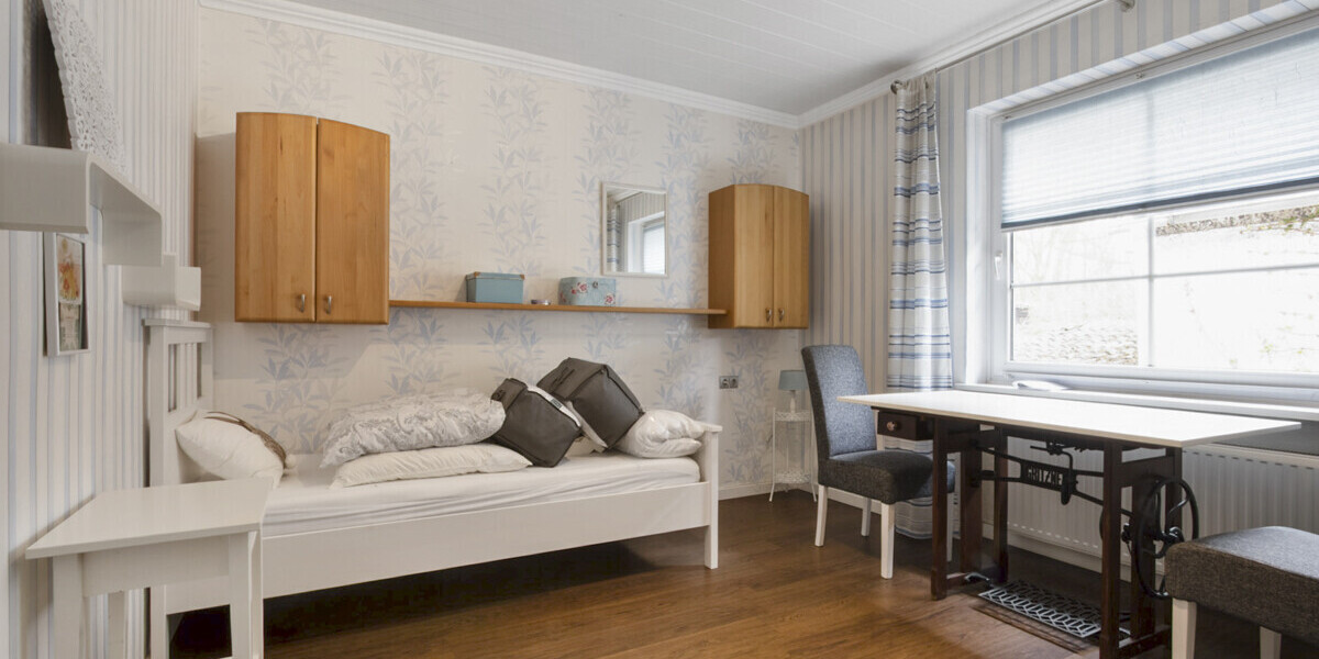 Delmenhorst-Annenheide Gepflegter Walmdachbungalow mit schönem Garten in zweiter Reihe - Bungalow Delmenhorst / Annenheide Annenheide | Angebot:26355215