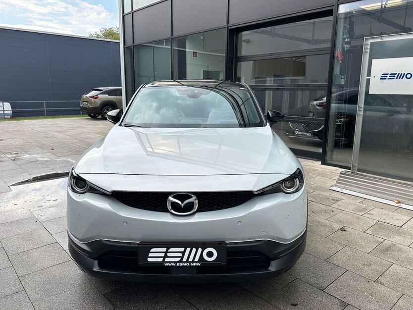 Mazda MX-30 10.331 km 19.090 € Oberhausen 46149