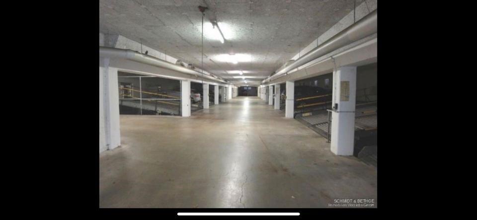 Garage Stellplatz, Parkplatz