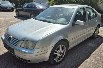 VW Bora 152.271 km 650 &euro; Berlin 10551