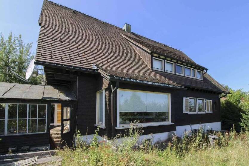 Haus zum Kaufen in Loßburg 248.000 € 302.41 m²
