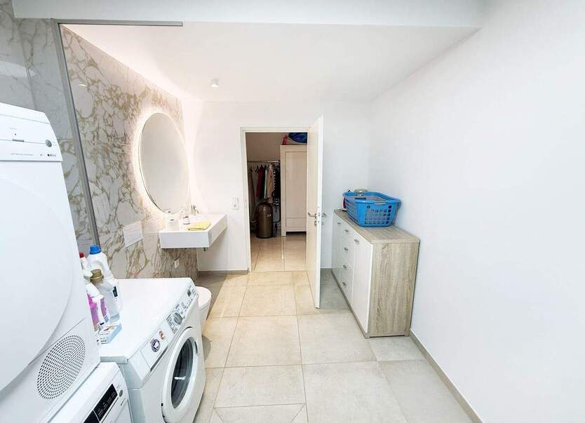 MEMBERG: Modernisierte Doppelhaushälfte in bevorzugter Wohnlage 5 zimmer