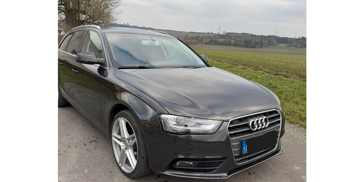 Audi A4 190.400 km 8.900 &euro; Peuschen 07389