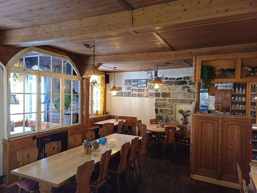 Gasthaus Waldidylle - Großzügiges Ausflugslokal direkt am Hauptwanderweg im Elbsandsteingebirge