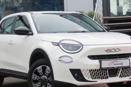 Fiat 600 23.437 km 18.900 &euro; Neuss 41469