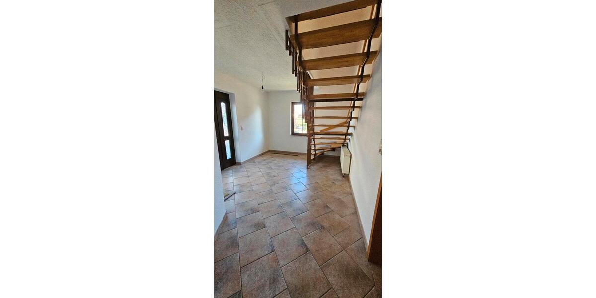 Einfamilienhaus Aschersleben - 4 Zimmer, 120 m&sup2;, 1.200&euro; | Angebot:26320901