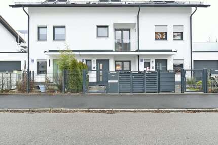 Haus zum Mieten in München 2.990 € 121.7 m² 5 zimmer