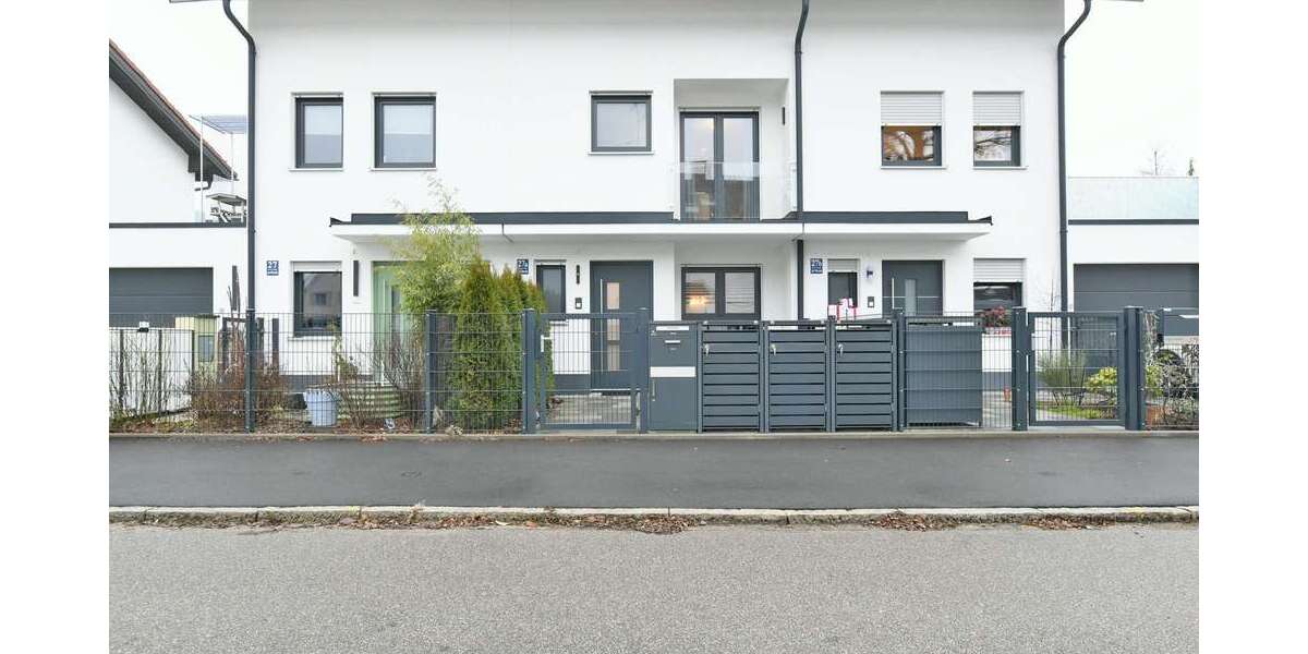 Haus zum Mieten in München 2.990 € 121.7 m² 5 zimmer