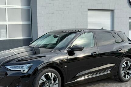 Audi e-tron 11.200 km 34.499 &euro; Bad Wünnenberg 33181