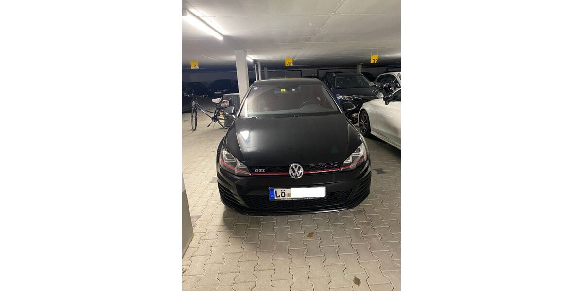 VW Golf 127.000 km 14.150 &euro; Lörrach 79540