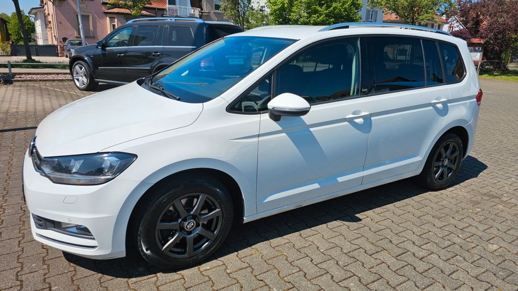 VW Touran 200.000 km 13.900 &euro; Kenzingen 79341