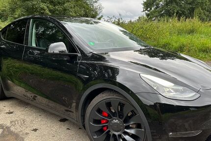 Tesla Model Y 52.400 km 34.990 &euro; Haßfurt 97437
