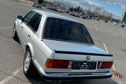 BMW 325