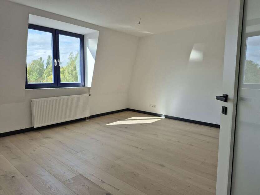Wohnung zum Mieten in Zwickau 380 € 55.98 m²