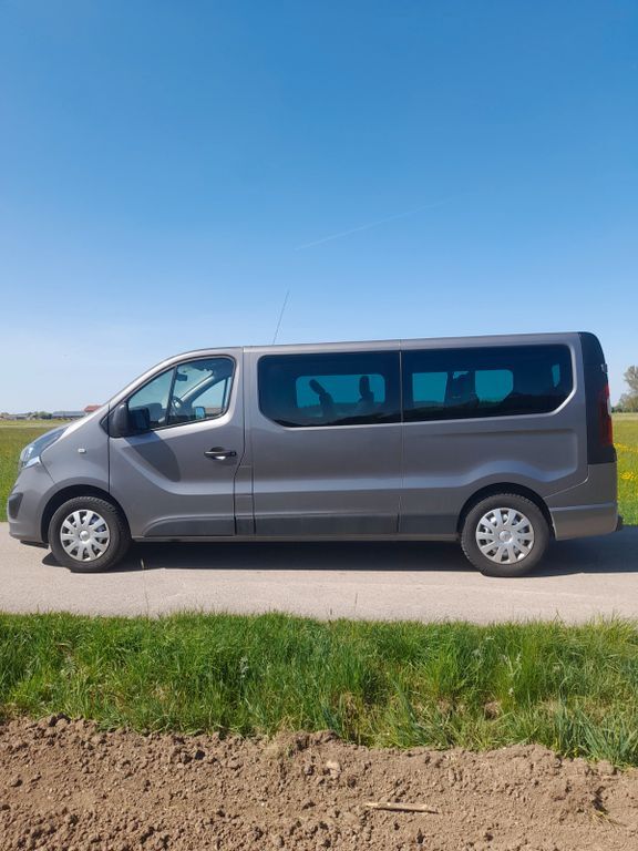 Opel Vivaro 65.000 km 22.000 € Stöttwang 87677