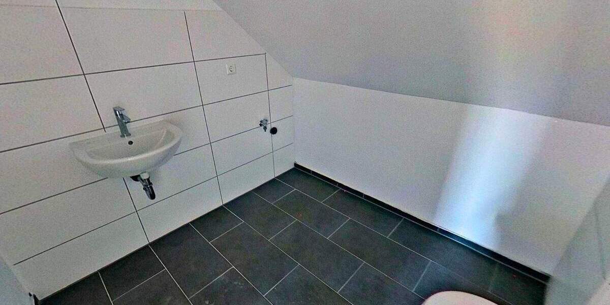 Zimmer Grafenhausen - 3 Zimmer, 81 m&sup2;, 858&euro; | Angebot:25674951