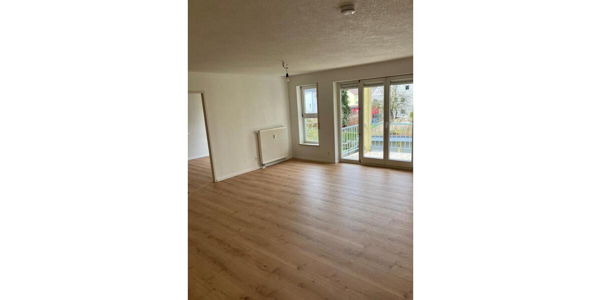 Etagenwohnung Aalen Dewangen - 3.5 Zimmer, 75 m&sup2;, 920&euro; | Angebot:26406576