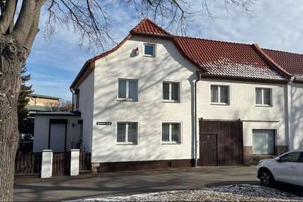 Haus Ballenstedt - 7 Zimmer, 198 m&sup2;, 128.000&euro; | Angebot:25326011