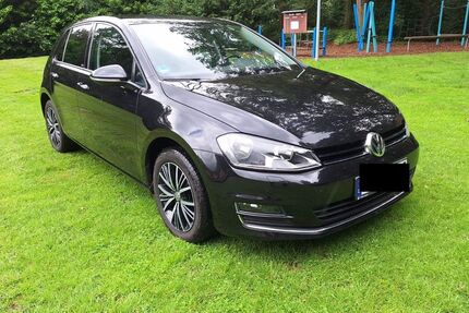 VW Golf 236.000 km 7.500 &euro; Schapen 48480