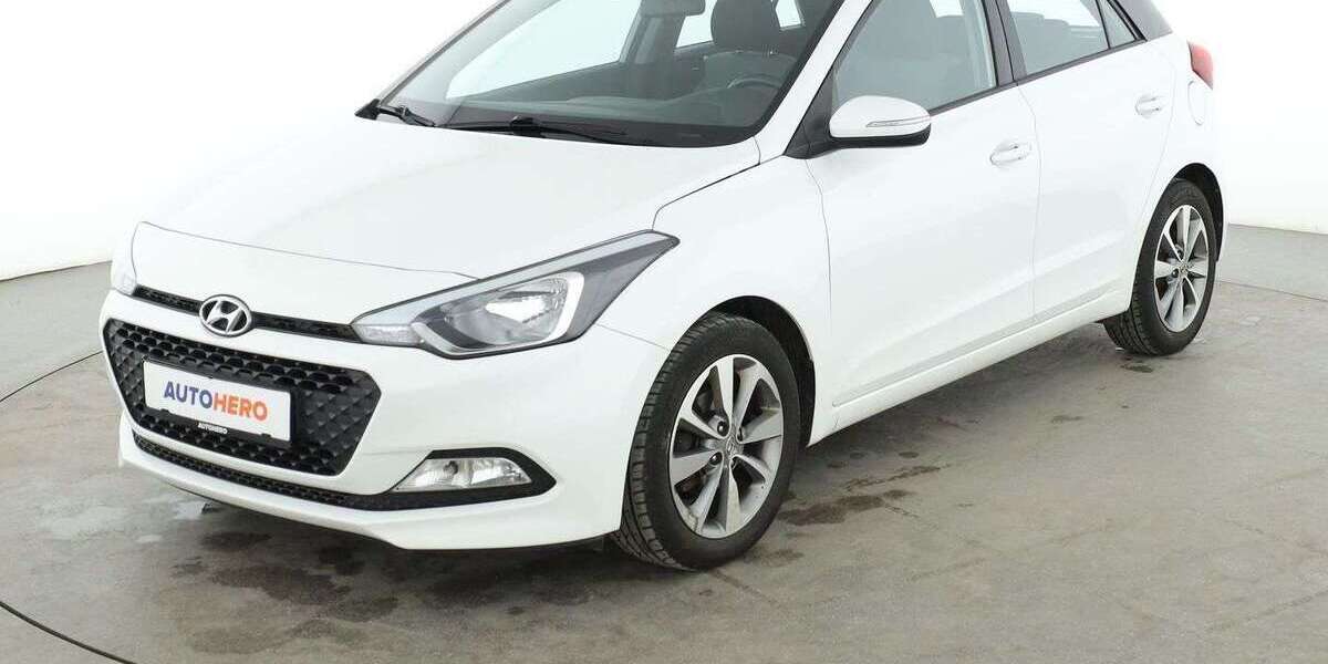 Hyundai i20 115.578 km 8.460 &euro; Neufahrn 85375