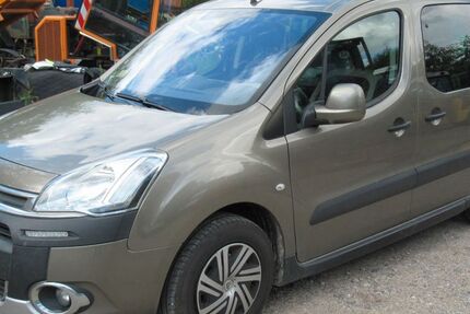 Citroen Berlingo 187.000 km 3.999 &euro; Eisfeld 98673