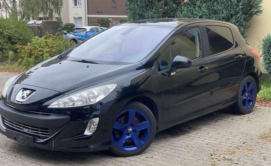 Peugeot 308 162.450 km 1.850 € Bedburg 50181