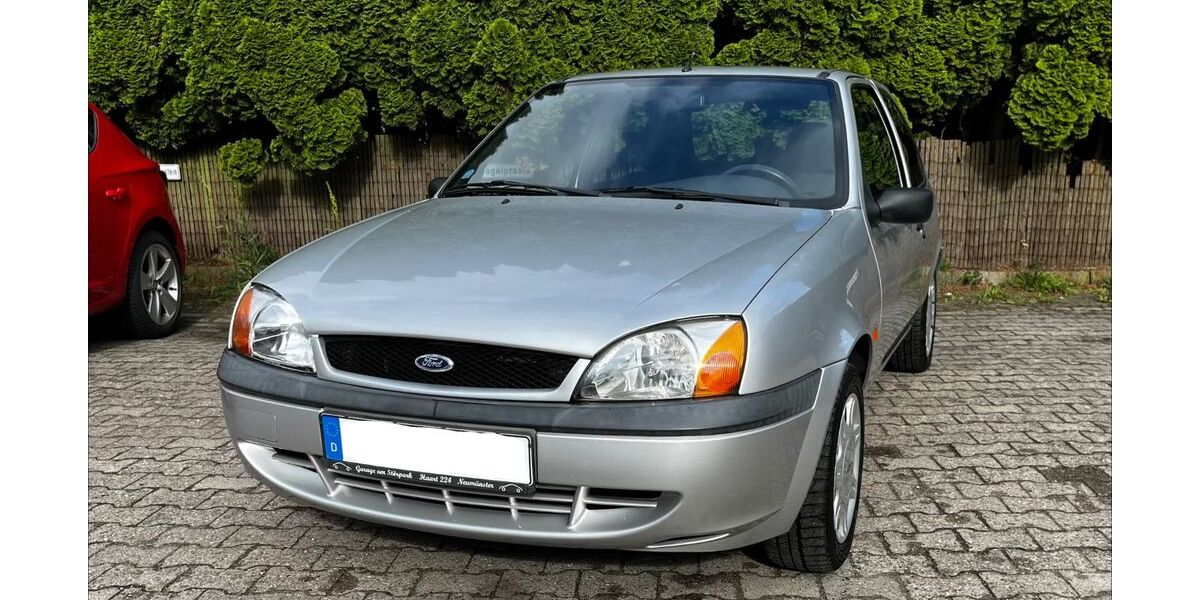 Ford Fiesta 114.940 km 1.100 &euro; Wahlstedt 23812